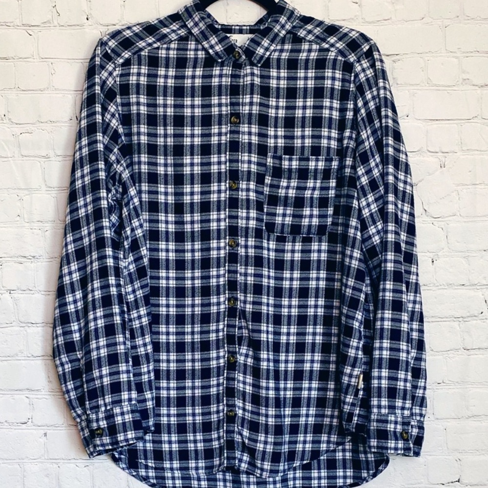 HOLLISTER Navy Plaid Flannel Shirt XS Boyfriend Fit Button Up Long Sleev…